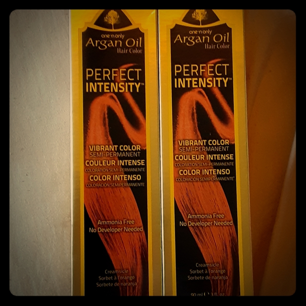 BRAND NEW** Creamsicle hair color